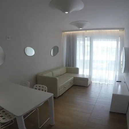 Marina Official Hotel apartamentowy 3*